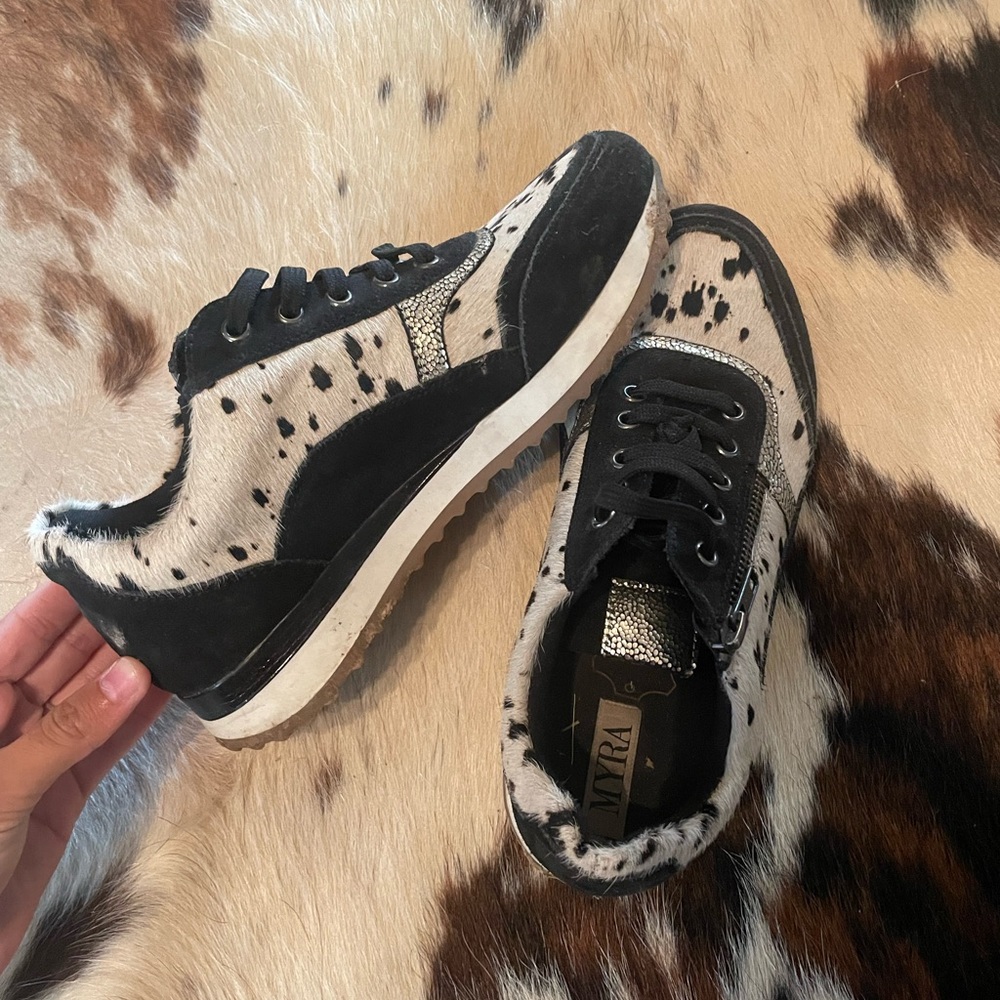 Myra cowhide shoes